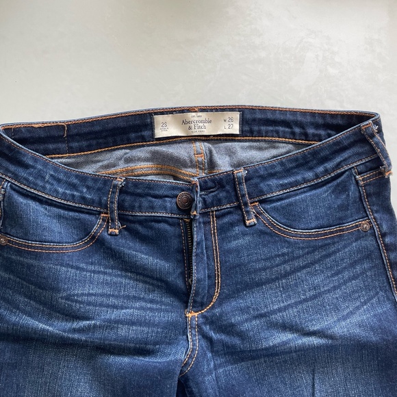 Abercrombie & Fitch - Stretch Skinny Ankle Jean - Dark and light wash - Size 26 - Picture 3 of 11